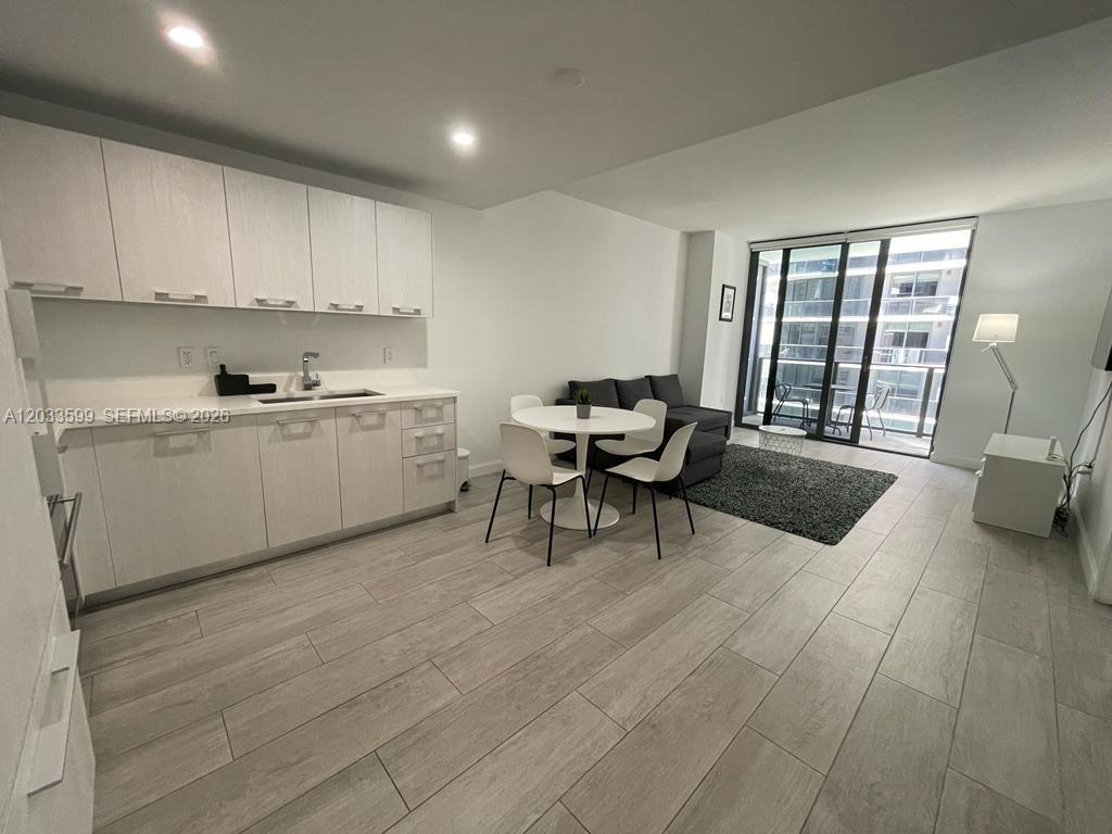 BRICKELL HEIGHTS EAST CON - Residential