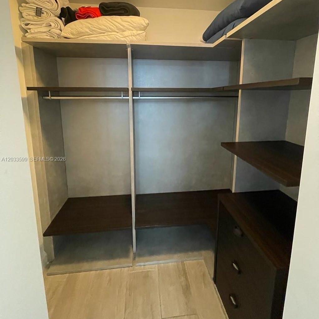 BRICKELL HEIGHTS EAST CON - Residential