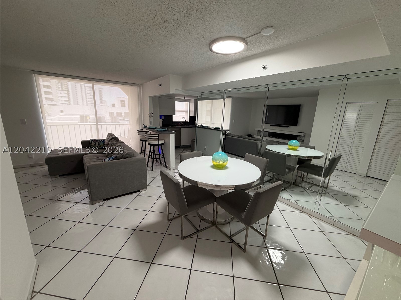 OCEANFRONT PLAZA CONDO - Residential Lease