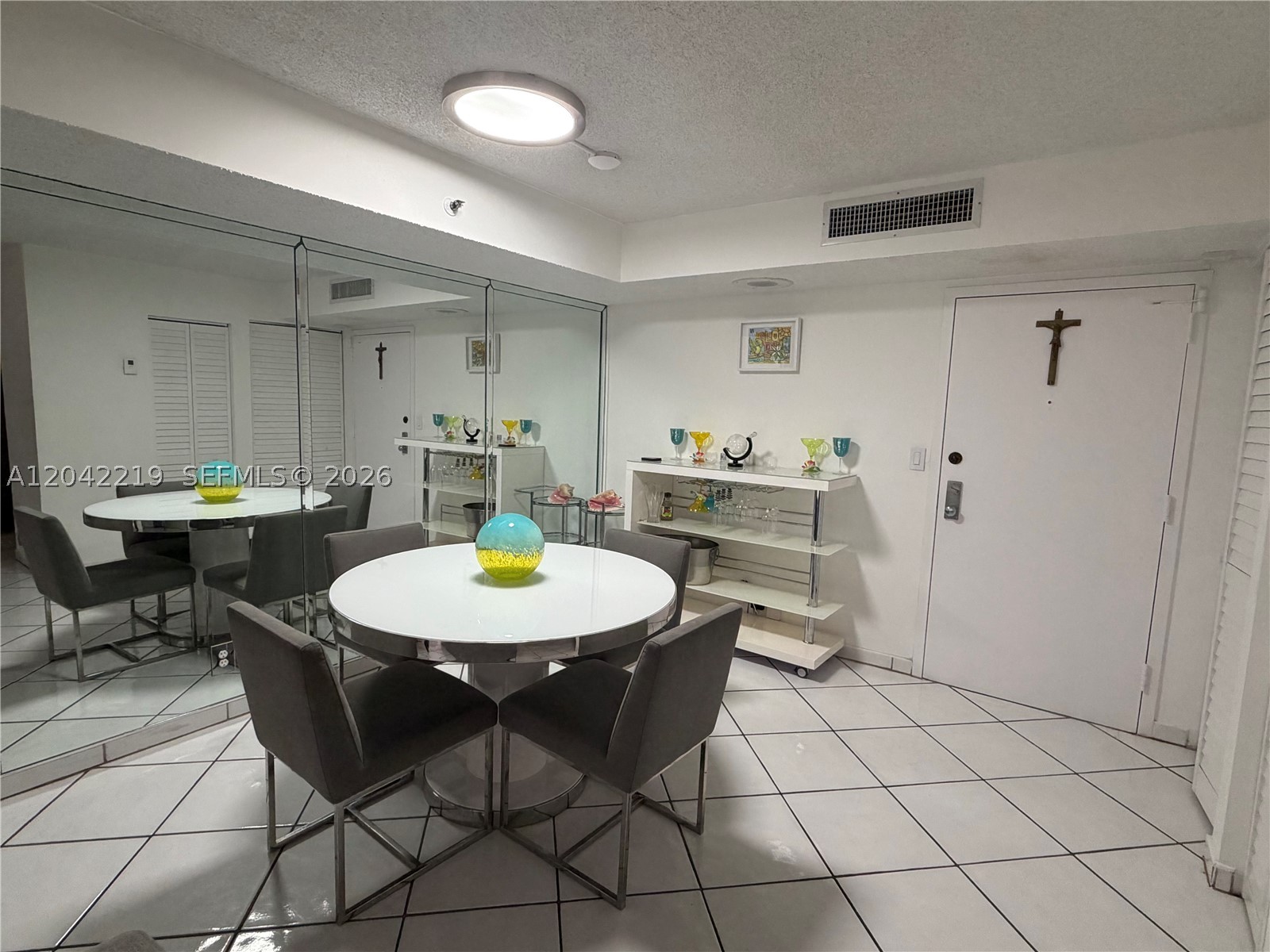 OCEANFRONT PLAZA CONDO - Residential Lease