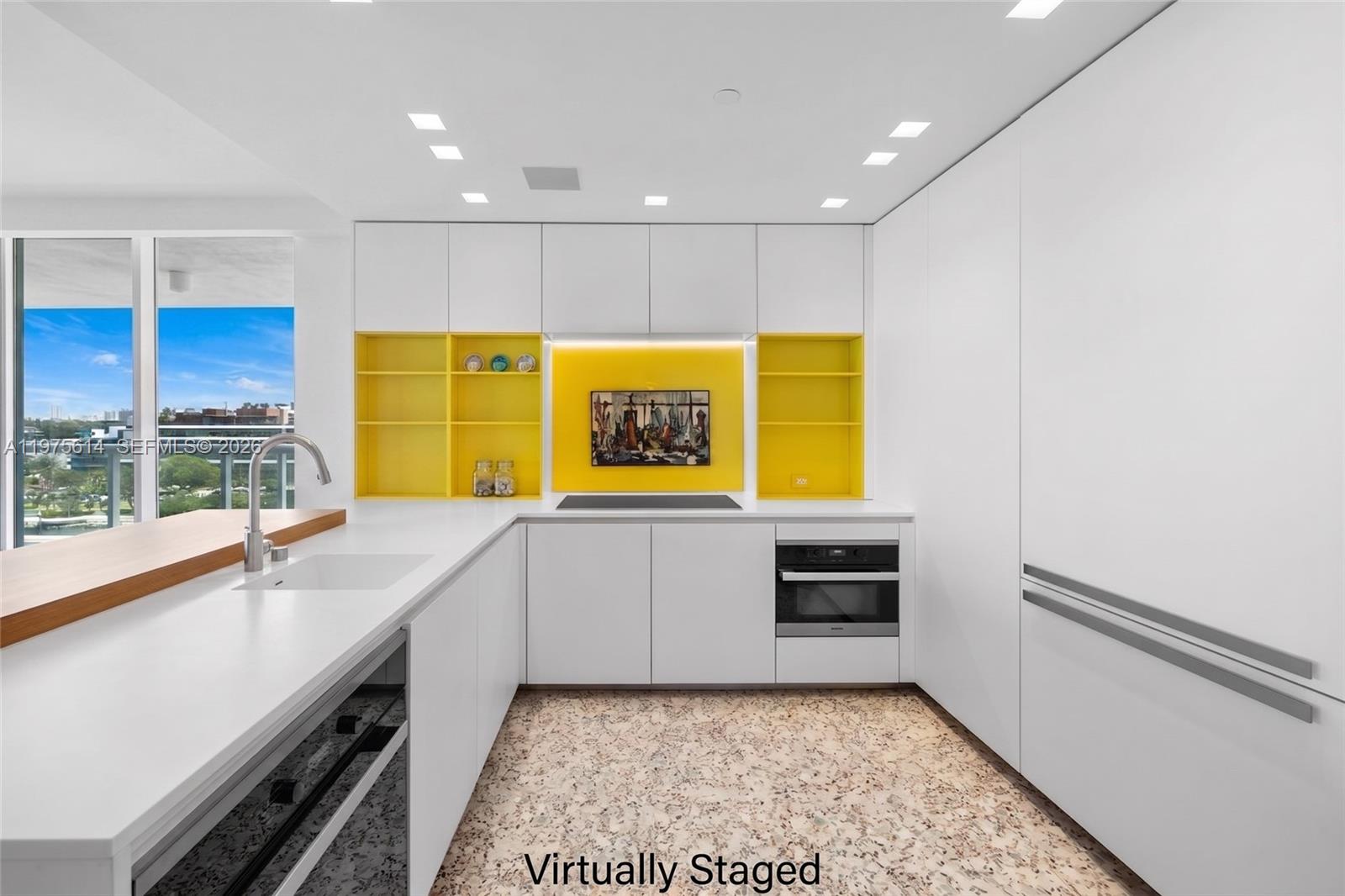 THE GRAND VENETIAN CONDO - Residential
