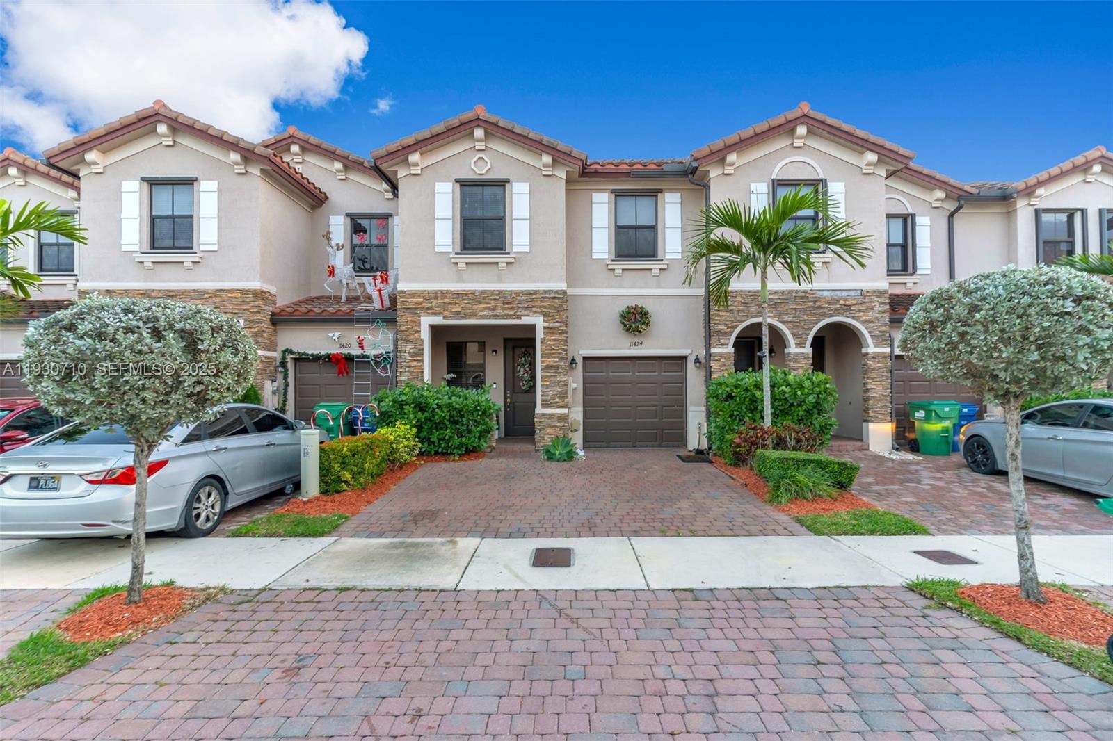 COCO PALM ESTATES - Residential
