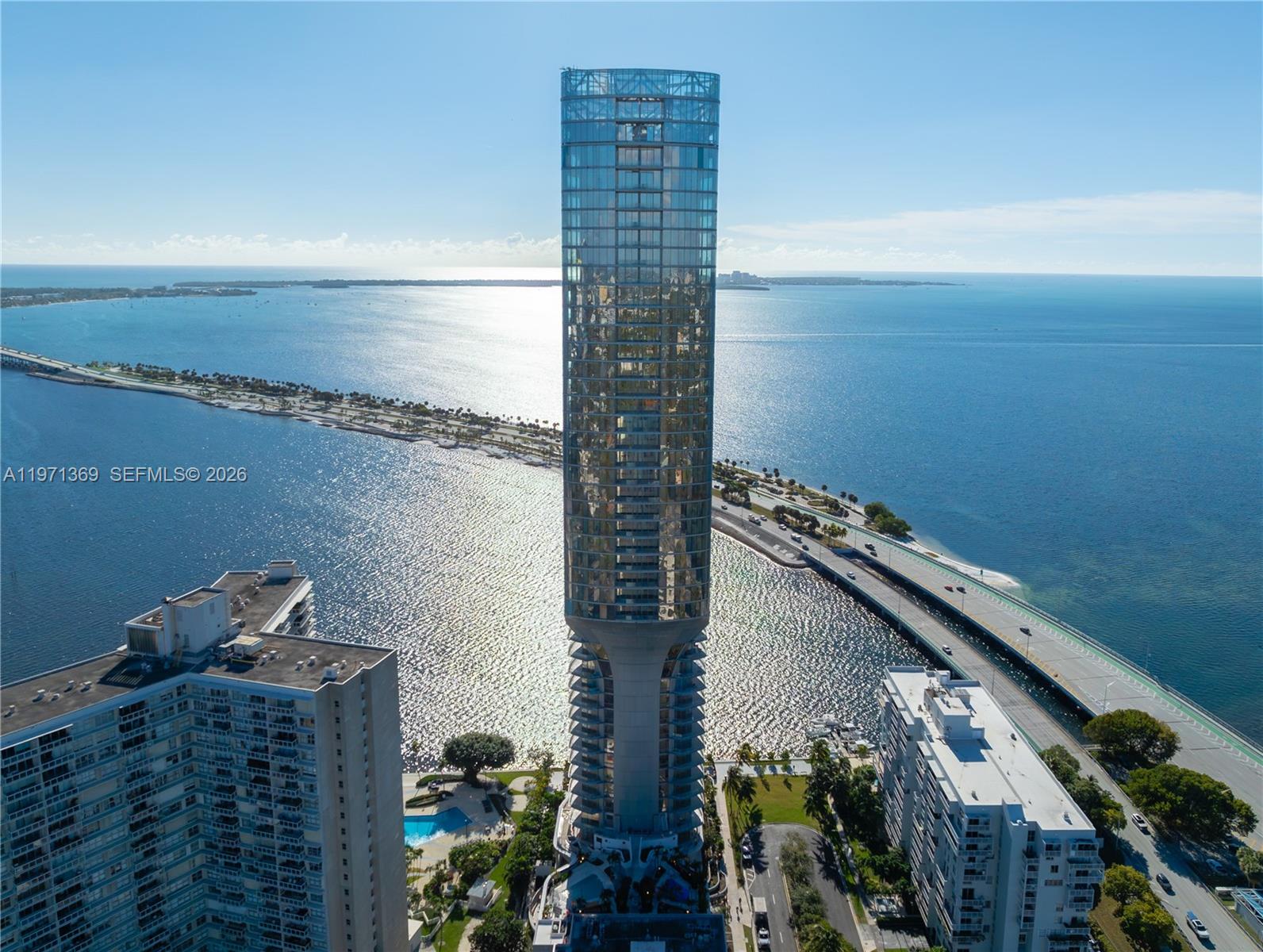 UNA RESIDENCES - Residential