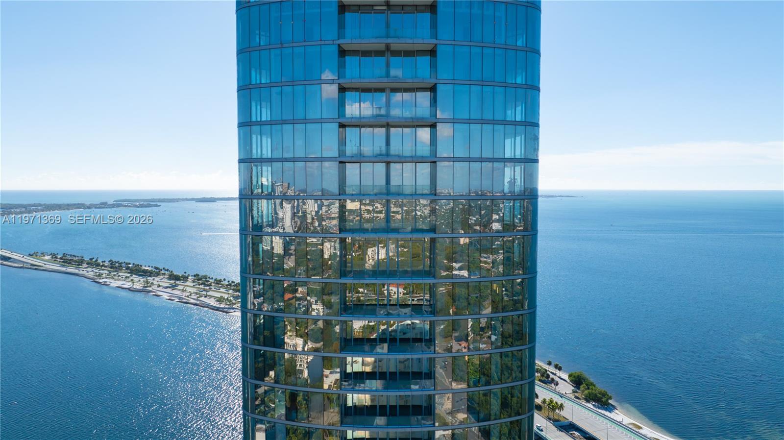 UNA RESIDENCES - Residential