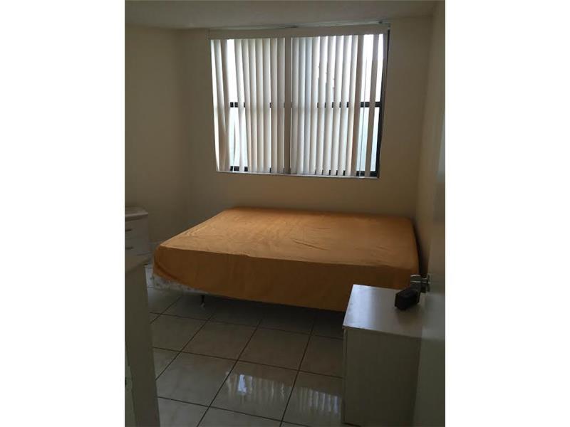 LAKE POINTE #8 CONDO - Residential Lease