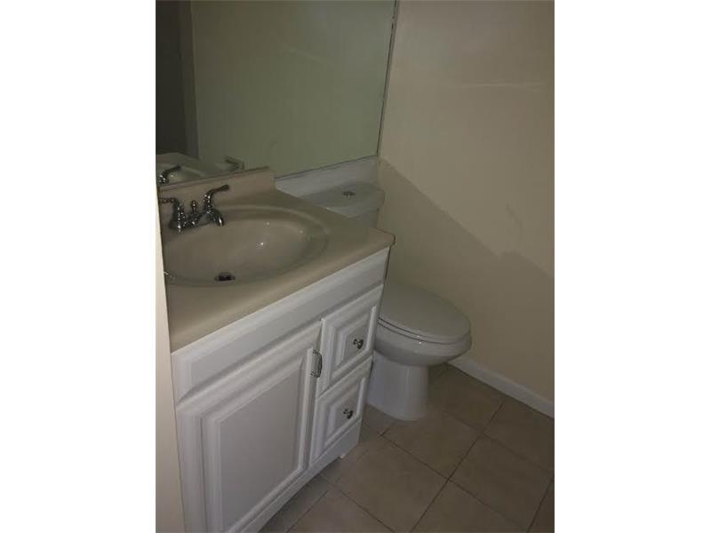 LAKE POINTE #8 CONDO - Residential Lease