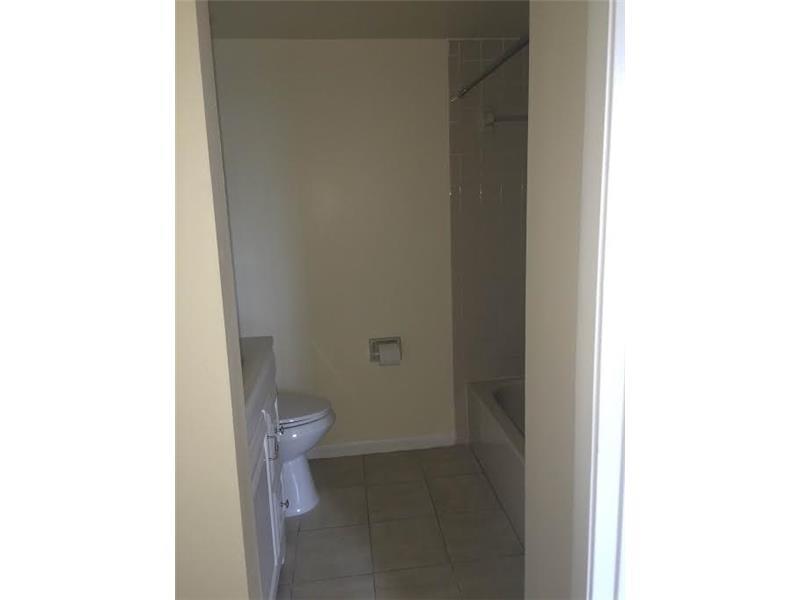 LAKE POINTE #8 CONDO - Residential Lease