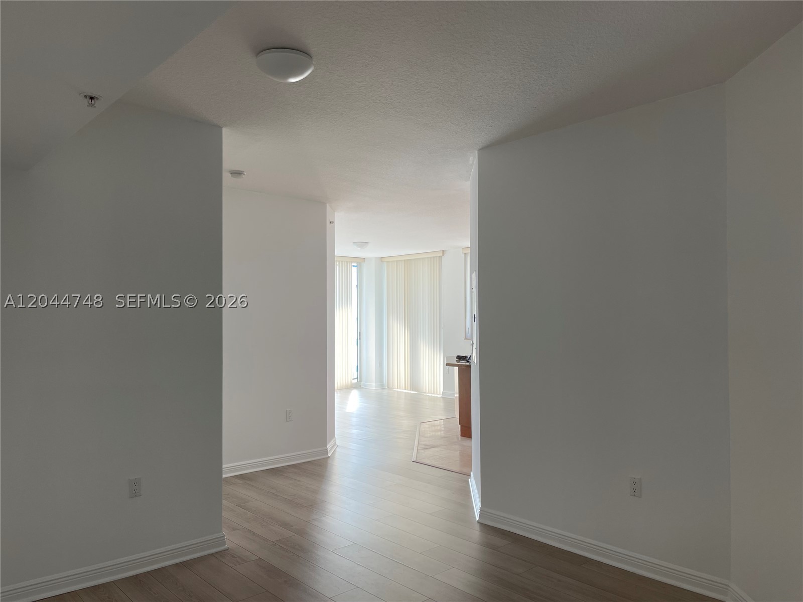 DUO COMDOMINIUM EAST - Residential Lease