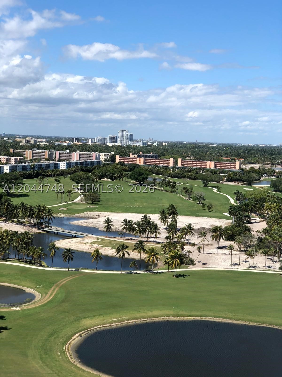 DUO COMDOMINIUM EAST - Residential Lease