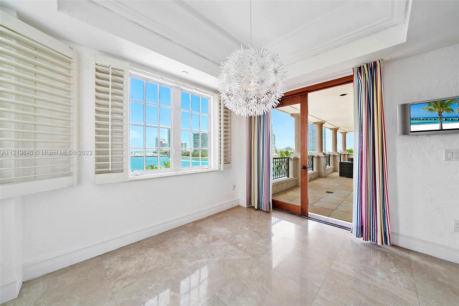 OCEANSIDE @ FISHER ISL CO - Residential