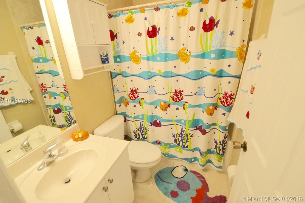 Lakes By The Bay Jay - Residential Lease