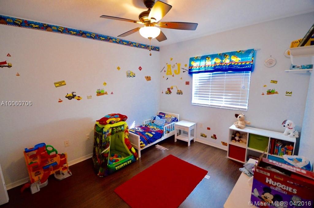 Lakes By The Bay Jay - Residential Lease