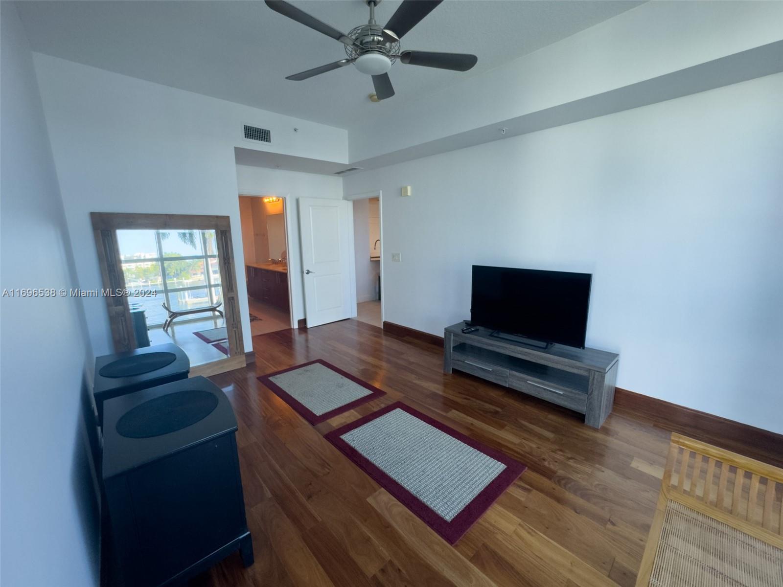OCEAN MARINE YACHT CLUB C - Residential