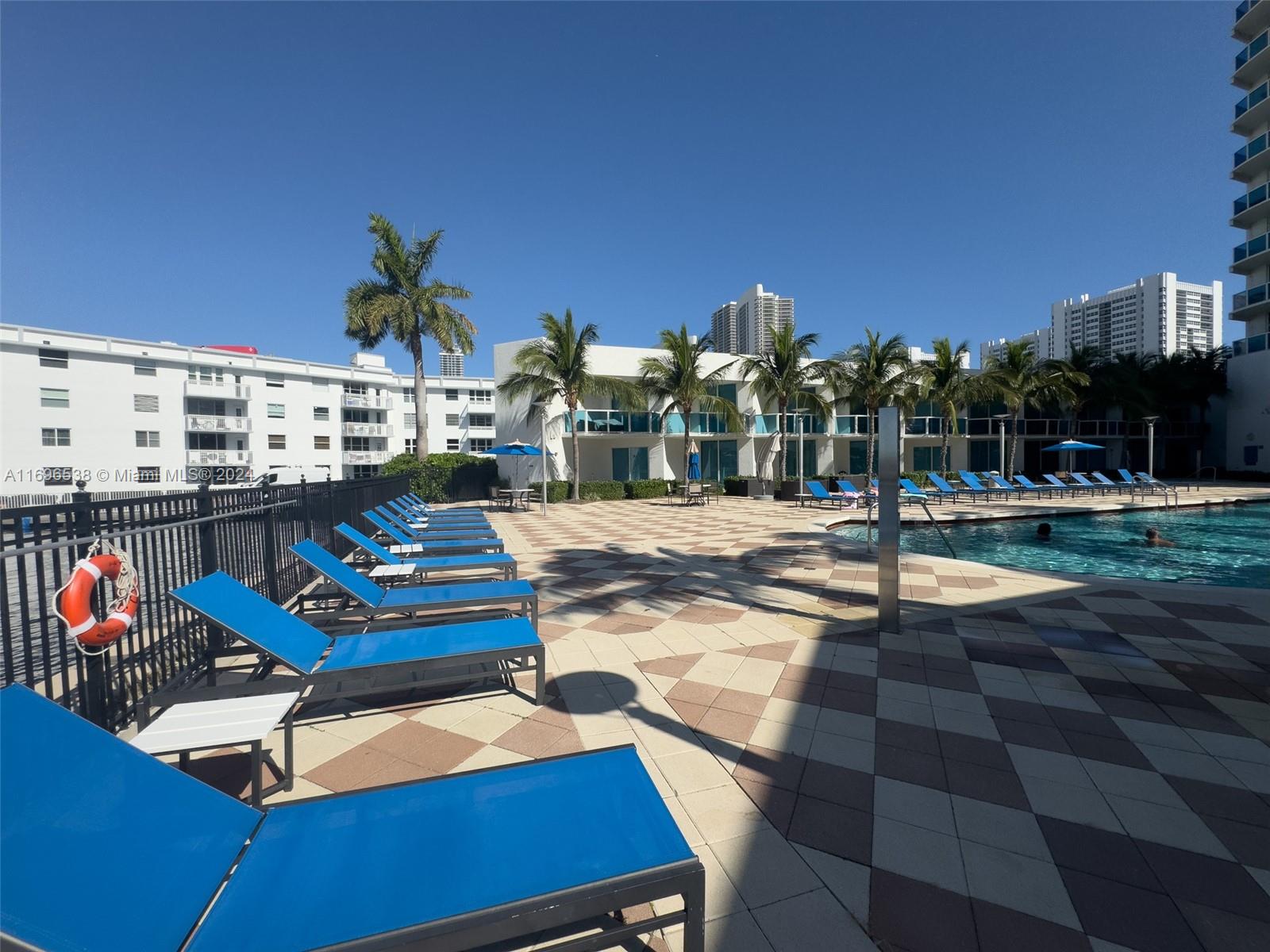 OCEAN MARINE YACHT CLUB C - Residential