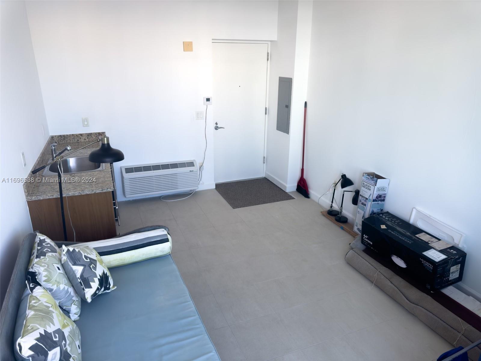 OCEAN MARINE YACHT CLUB C - Residential