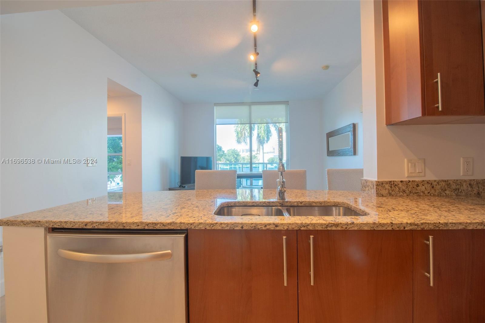 OCEAN MARINE YACHT CLUB C - Residential