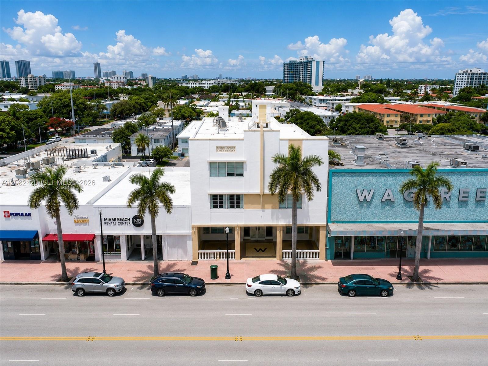 WELWORTH CONDO - Residential
