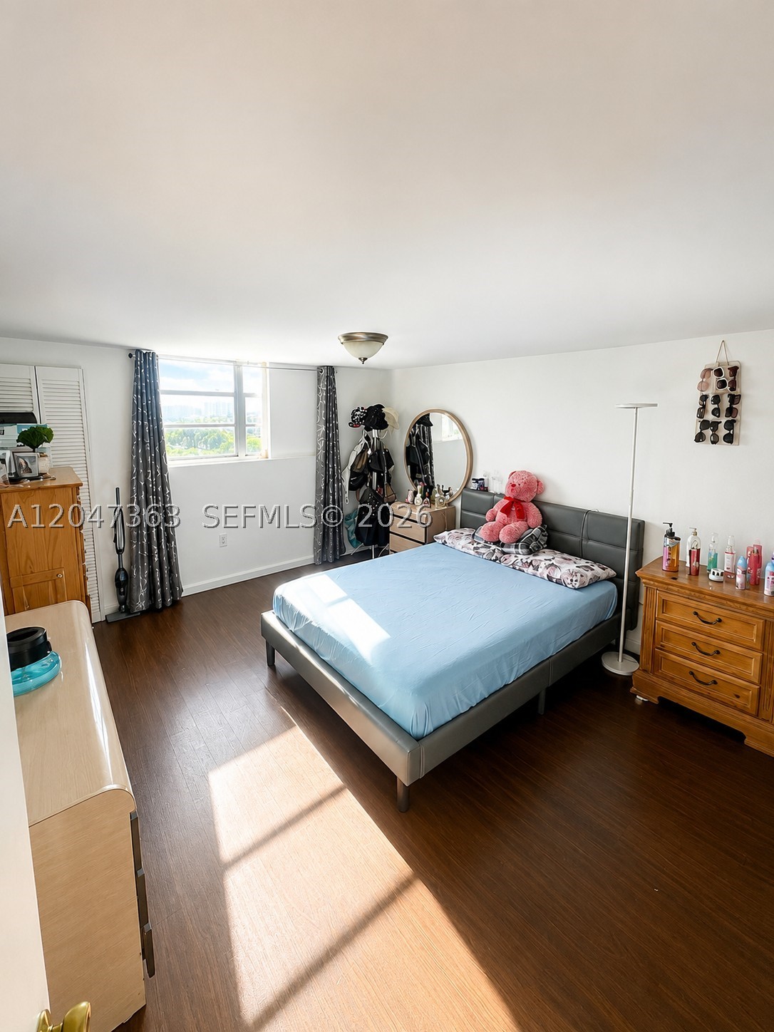 5050 CONDO - Residential Lease