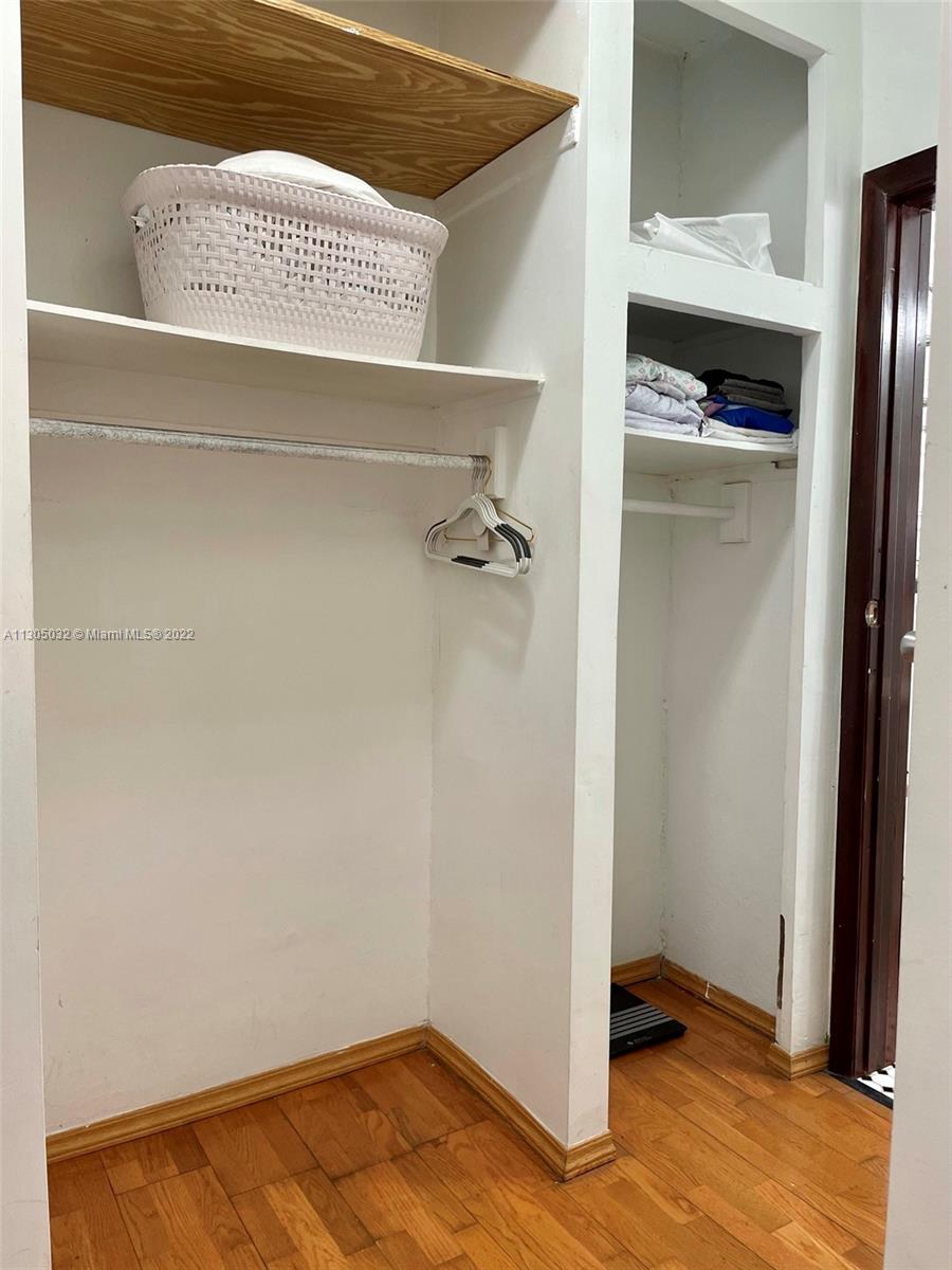 SEVILLA CONDO - Residential