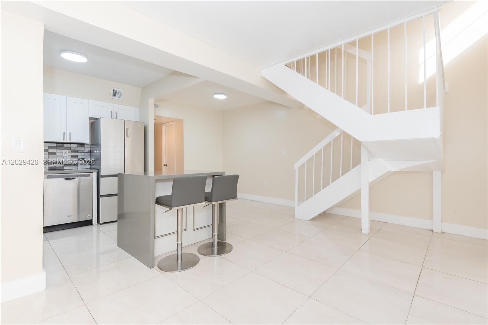 LE JEUNE HOUSE CONDO - Residential
