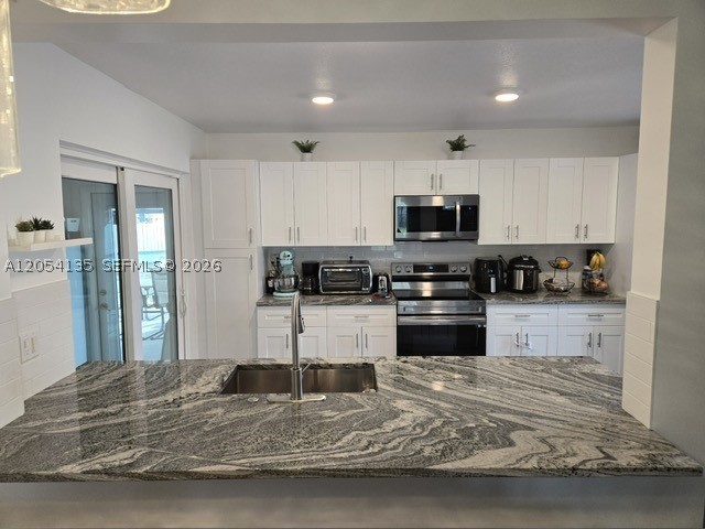 LAUREL HILLS - Residential