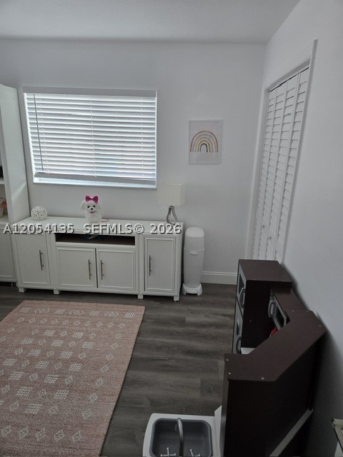 LAUREL HILLS - Residential