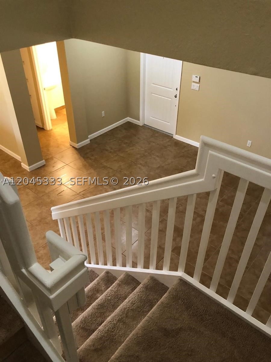 MANDARIN LAKES - Residential Lease