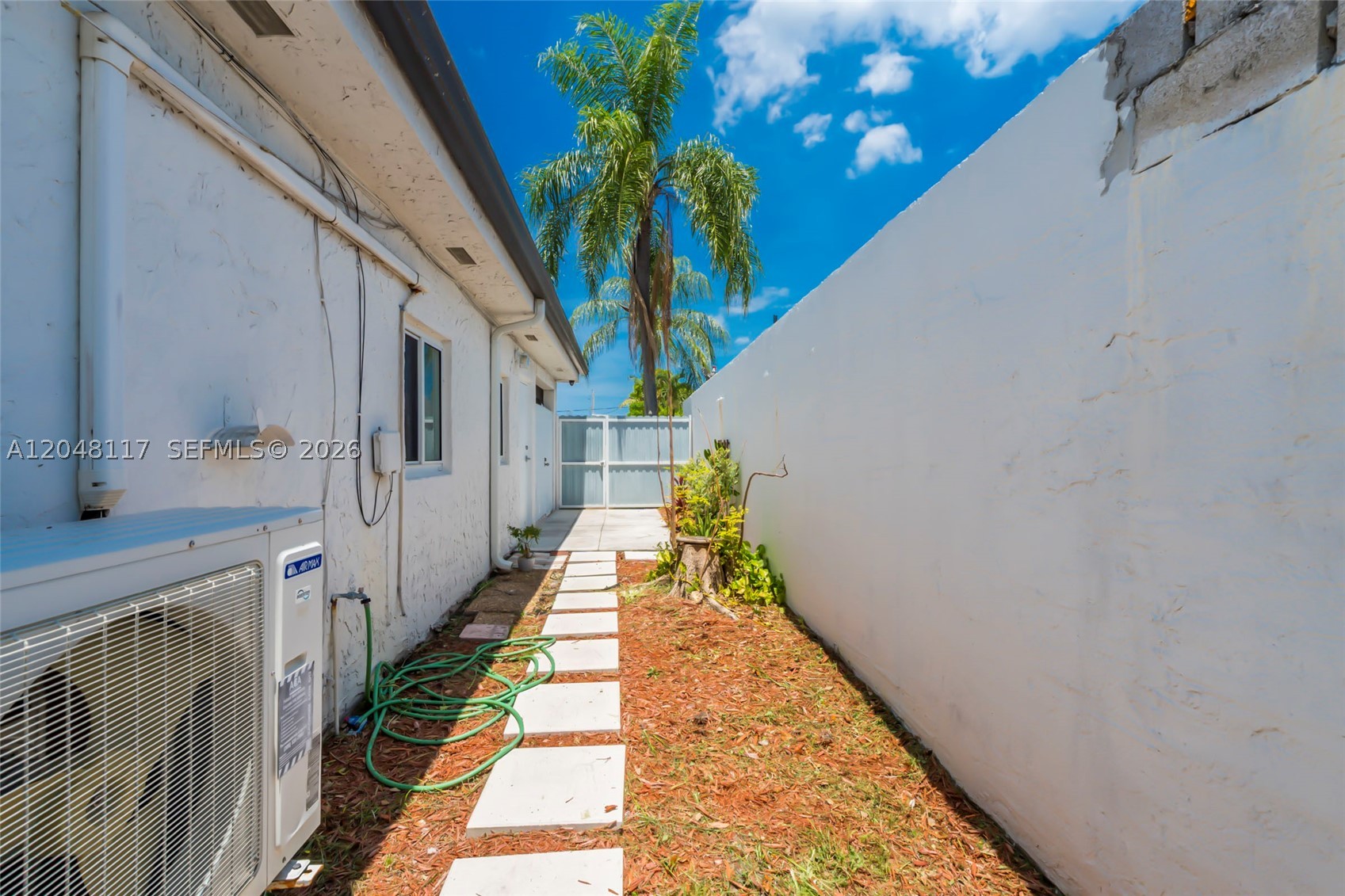 FLAGLER LAWN - Residential