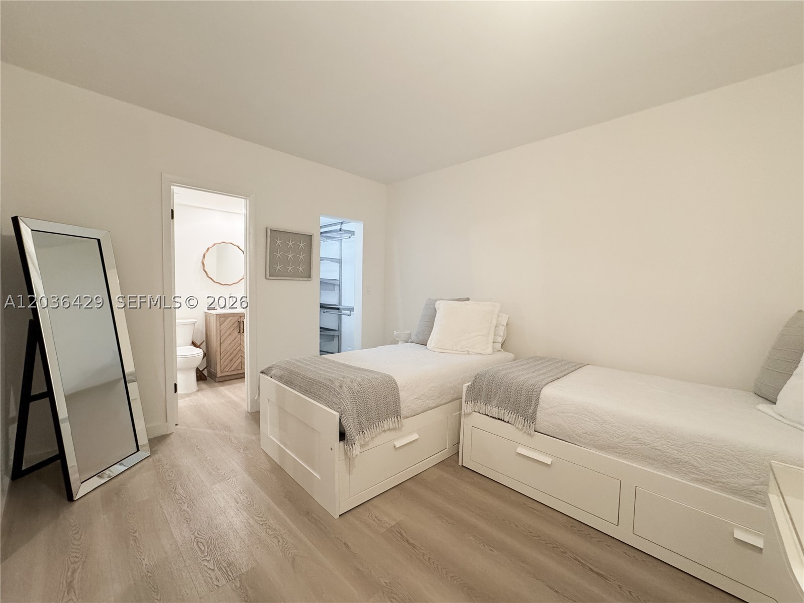 KEY COLONY NO 4 CONDO - Residential
