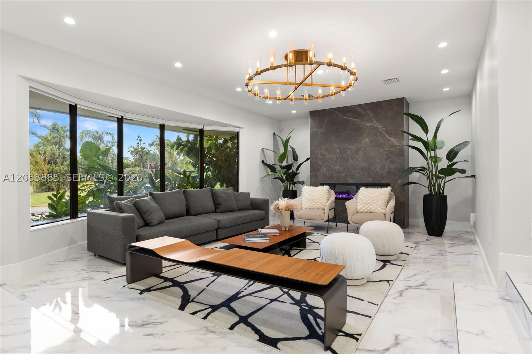 COUNTRY CLUB OF MIAMI EST - Residential