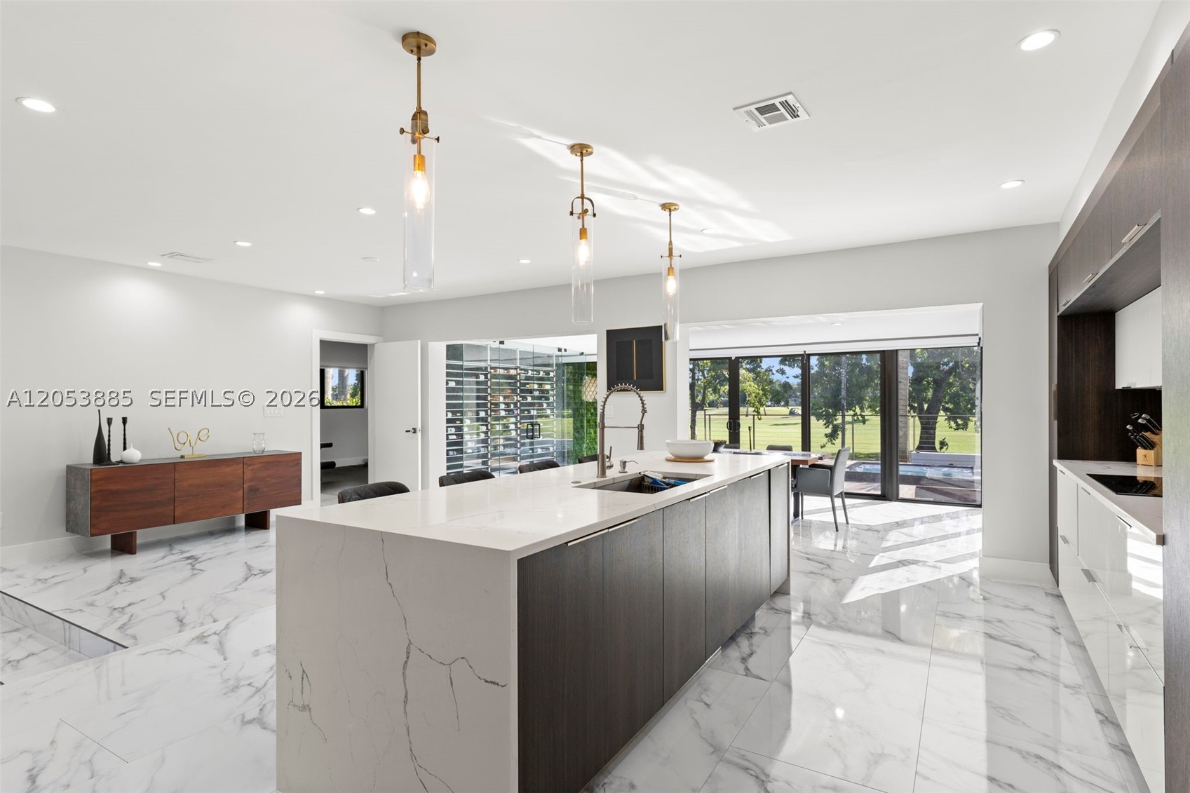 COUNTRY CLUB OF MIAMI EST - Residential