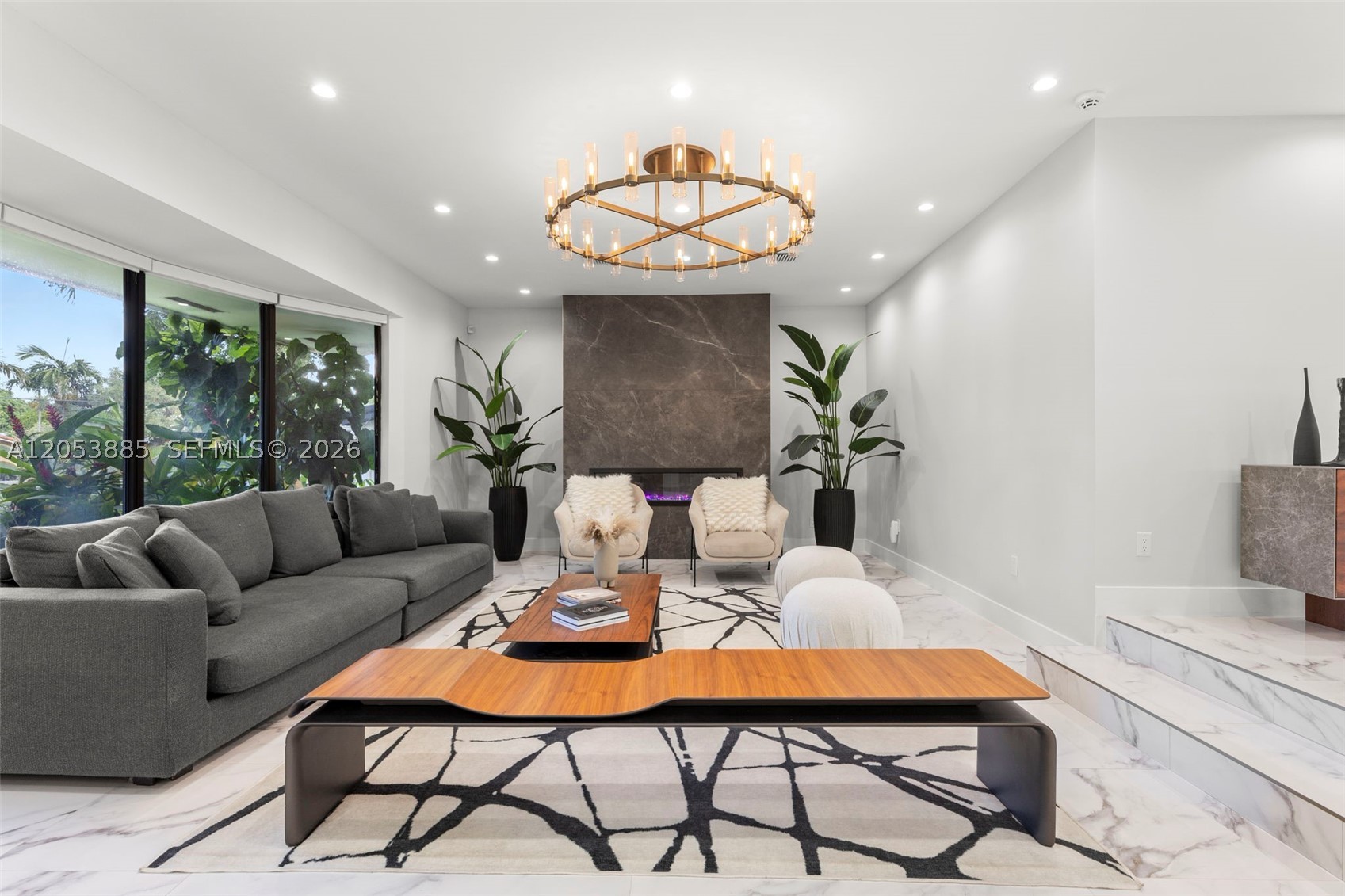 COUNTRY CLUB OF MIAMI EST - Residential