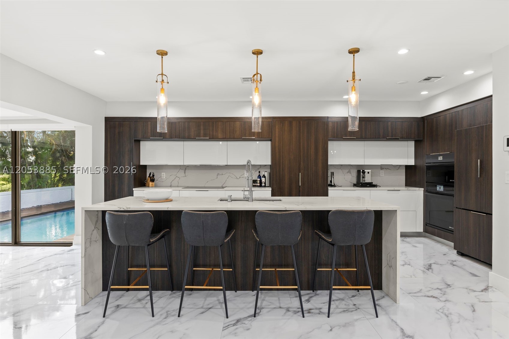 COUNTRY CLUB OF MIAMI EST - Residential