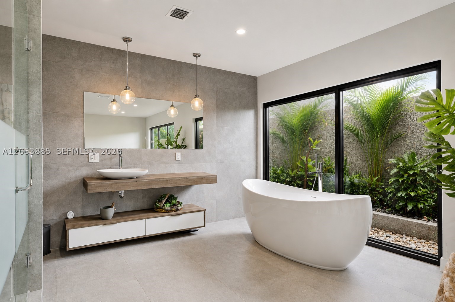 COUNTRY CLUB OF MIAMI EST - Residential