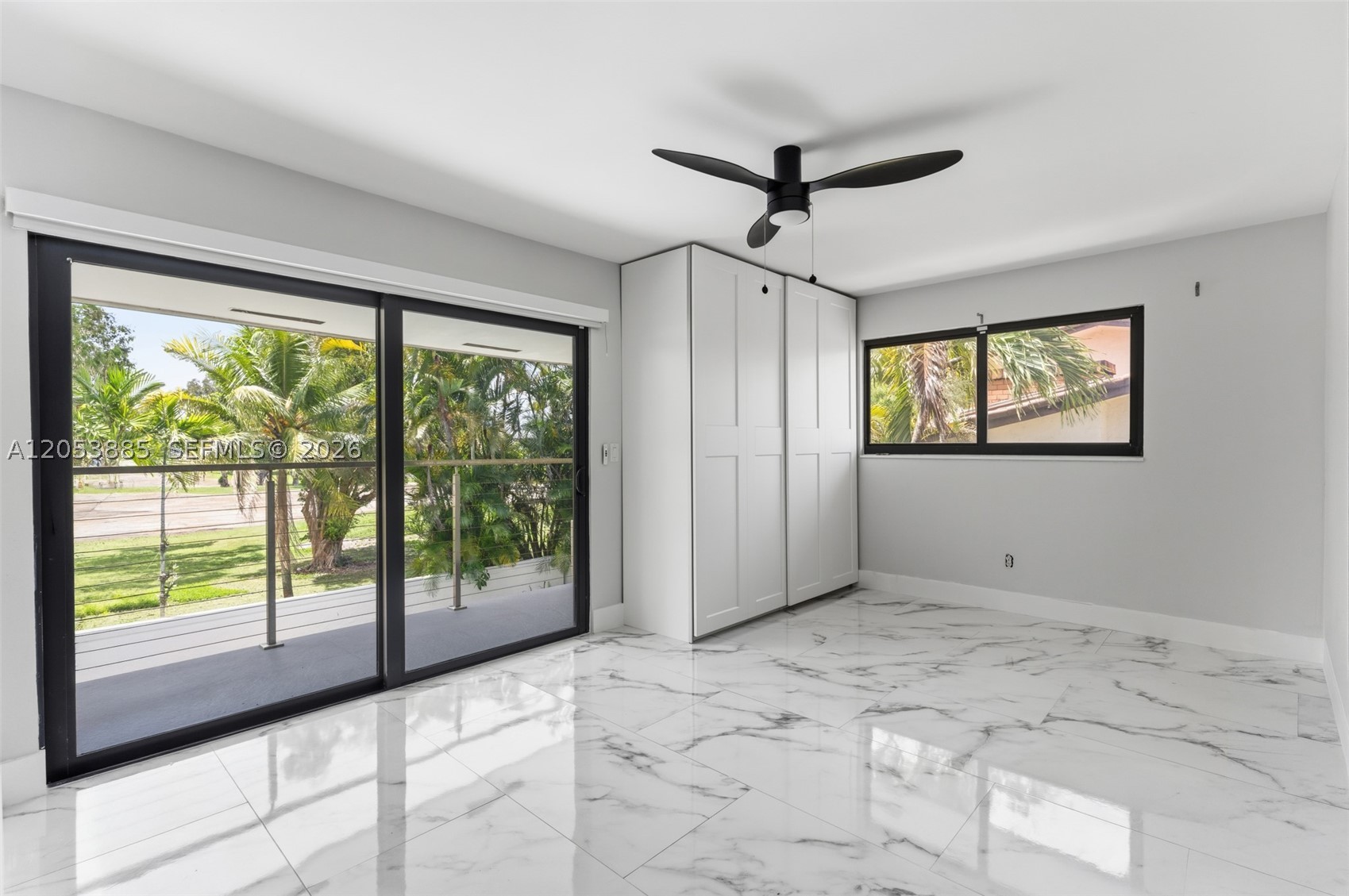 COUNTRY CLUB OF MIAMI EST - Residential