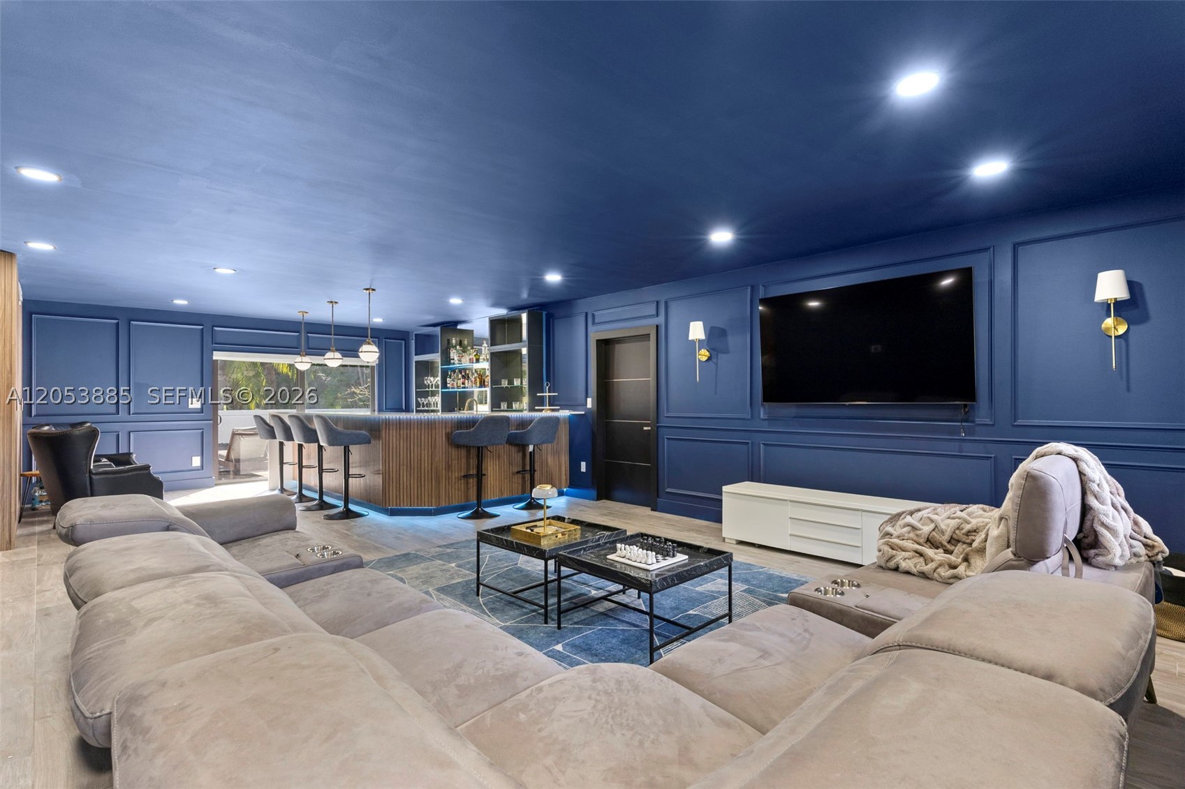 COUNTRY CLUB OF MIAMI EST - Residential