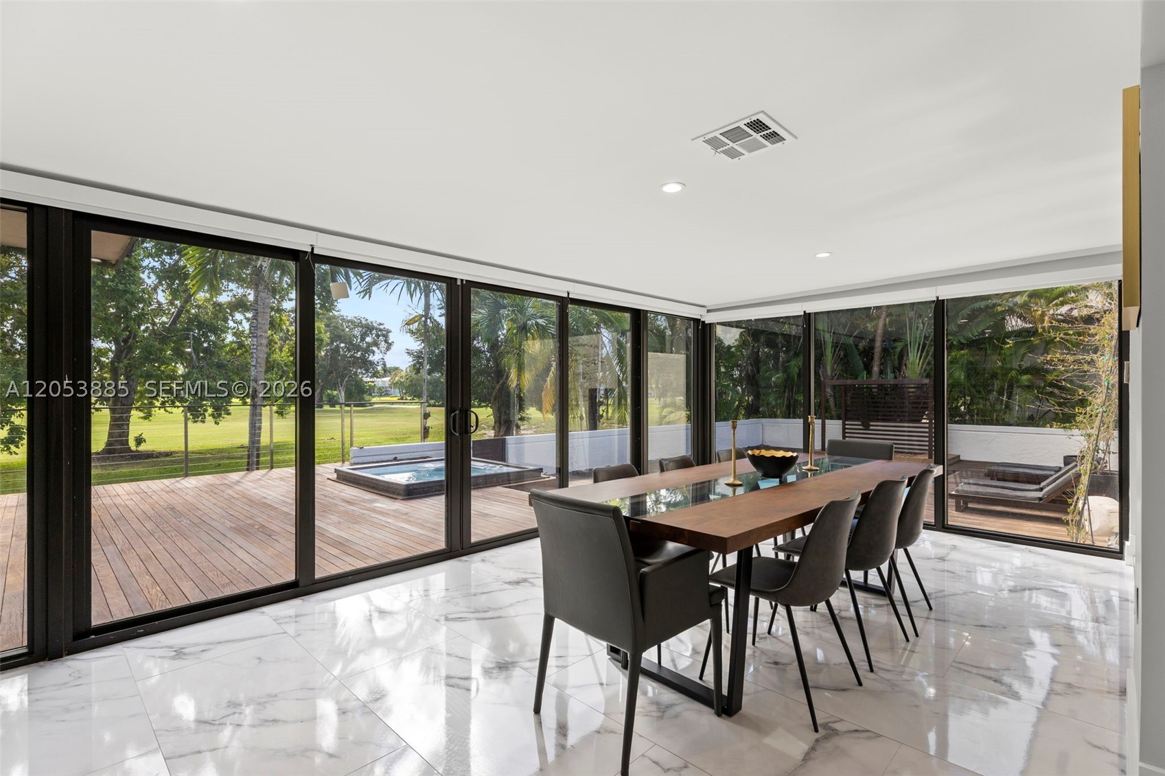 COUNTRY CLUB OF MIAMI EST - Residential
