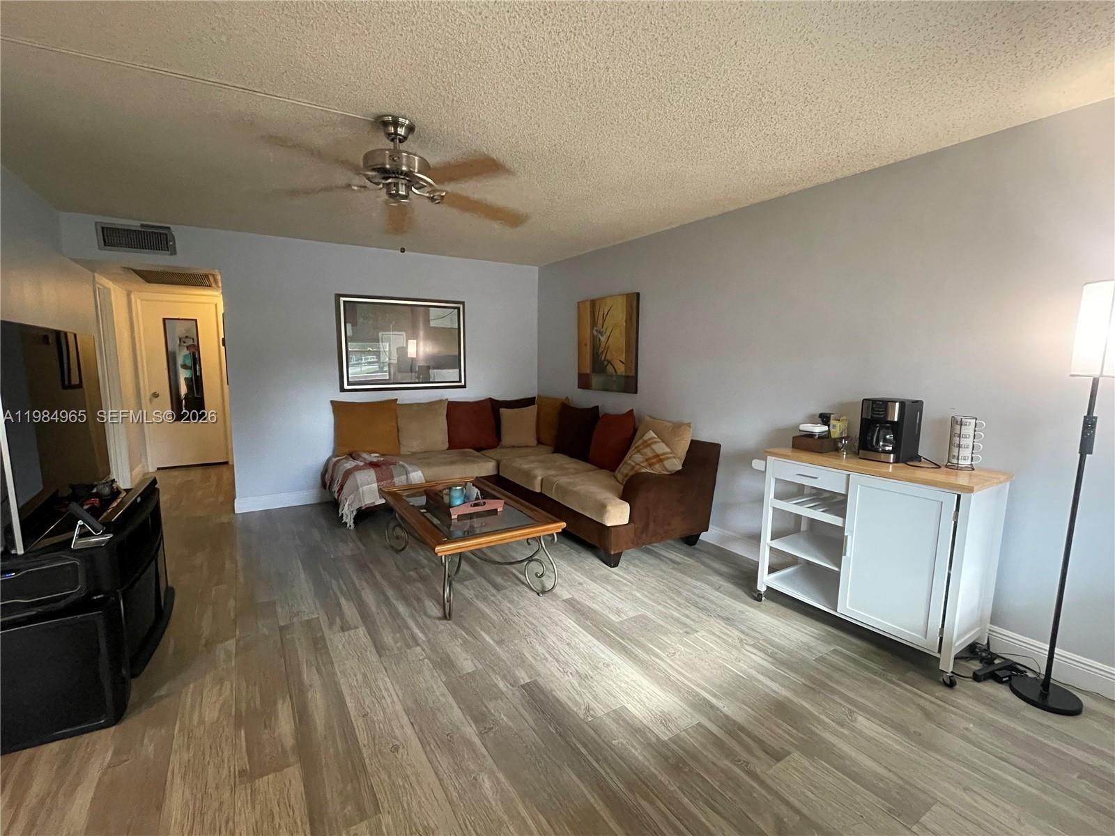 MARKHAM M CONDO - Residential
