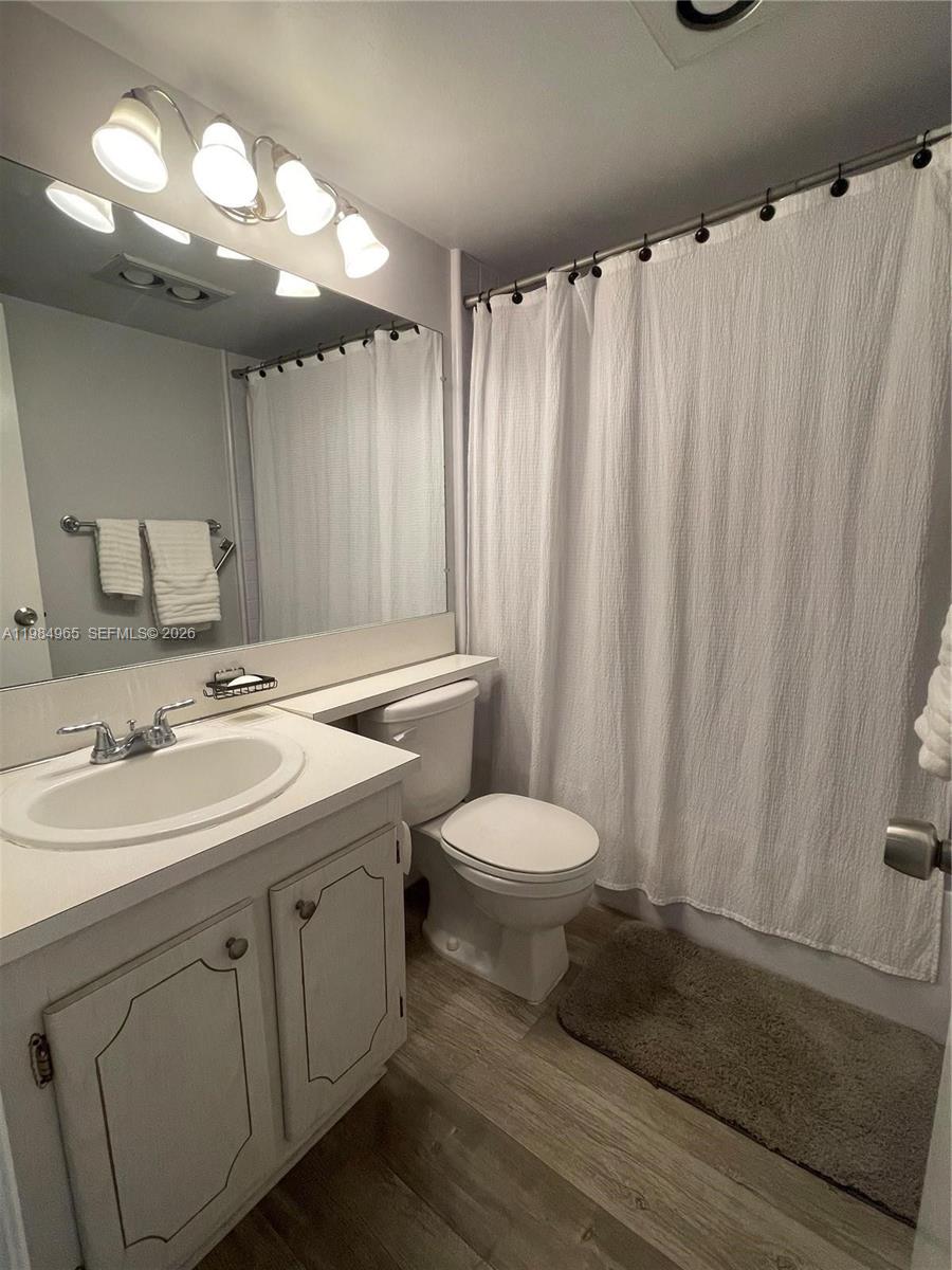 MARKHAM M CONDO - Residential