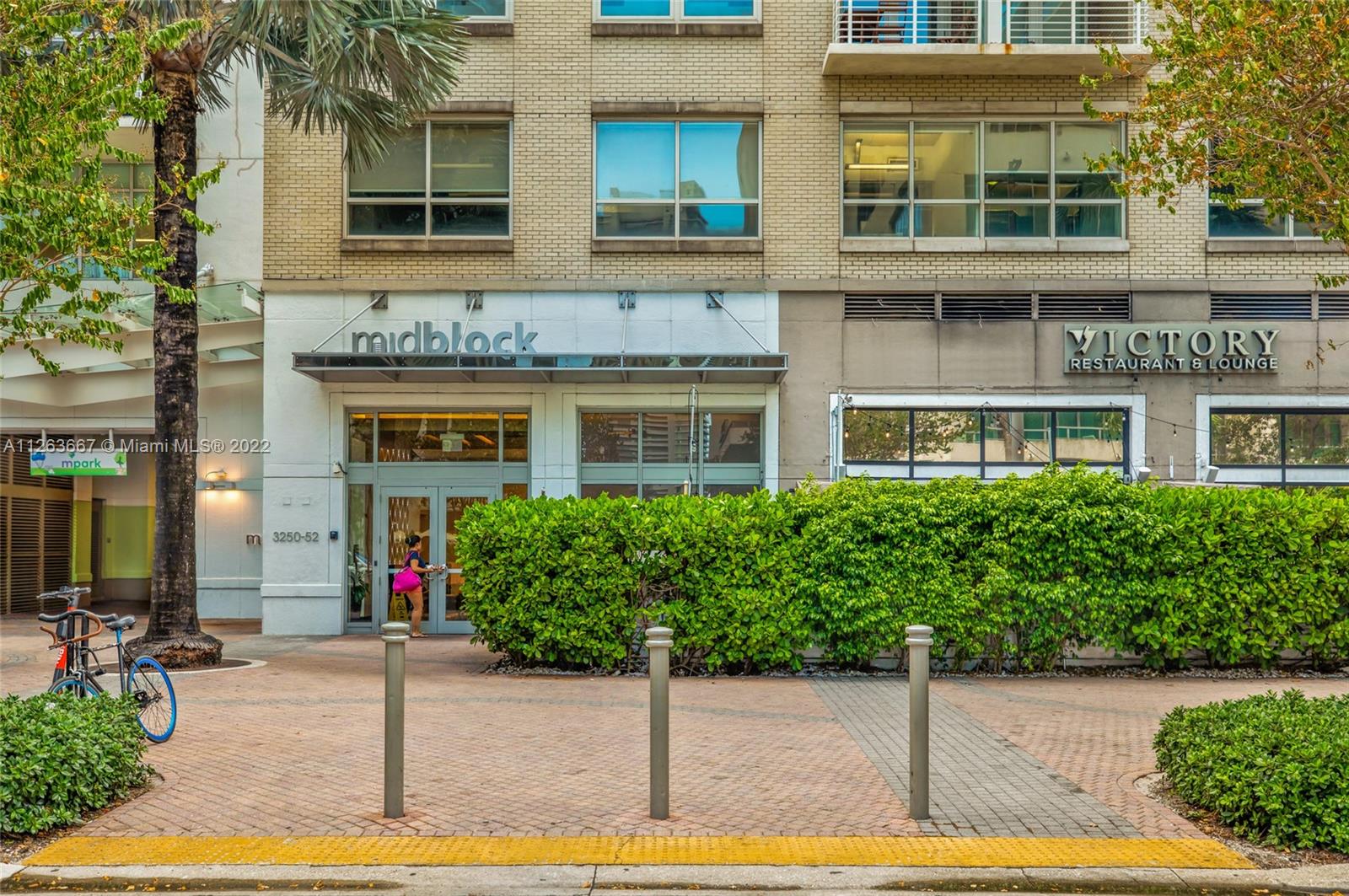 MIDBLOCK MIAMI CONDO - Residential Lease