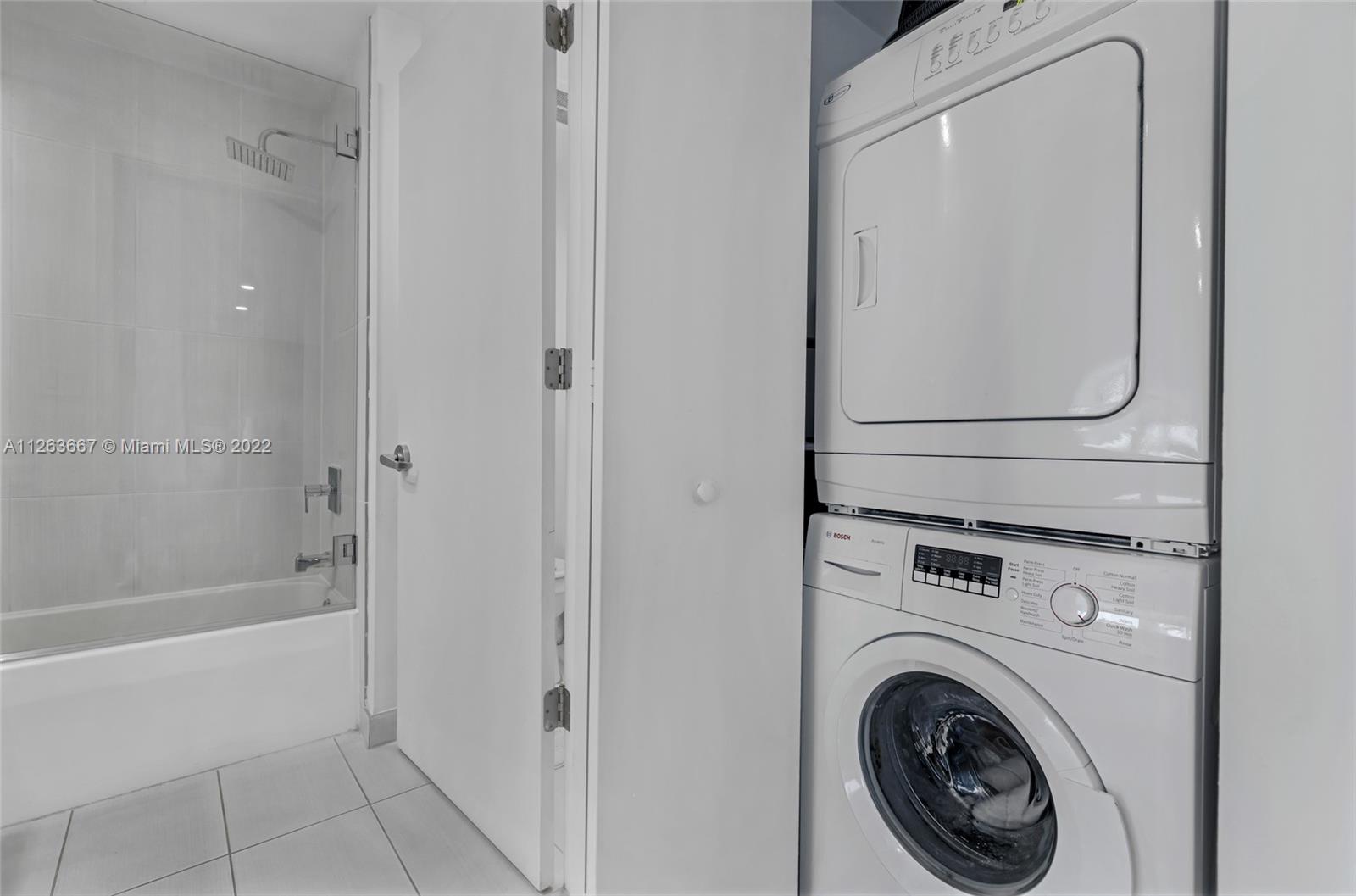 MIDBLOCK MIAMI CONDO - Residential Lease