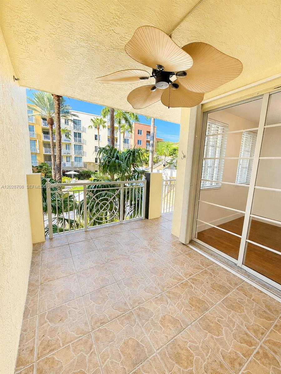 THE COURTS AT SOUTH BEACH - Residential