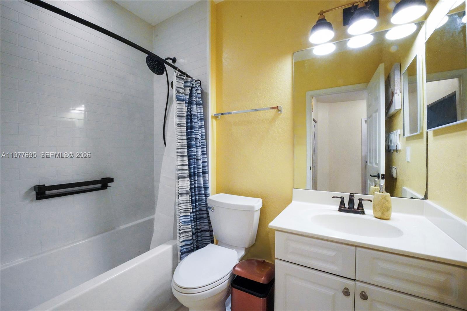 VILLAS OF PALOMINO CONDO - Residential
