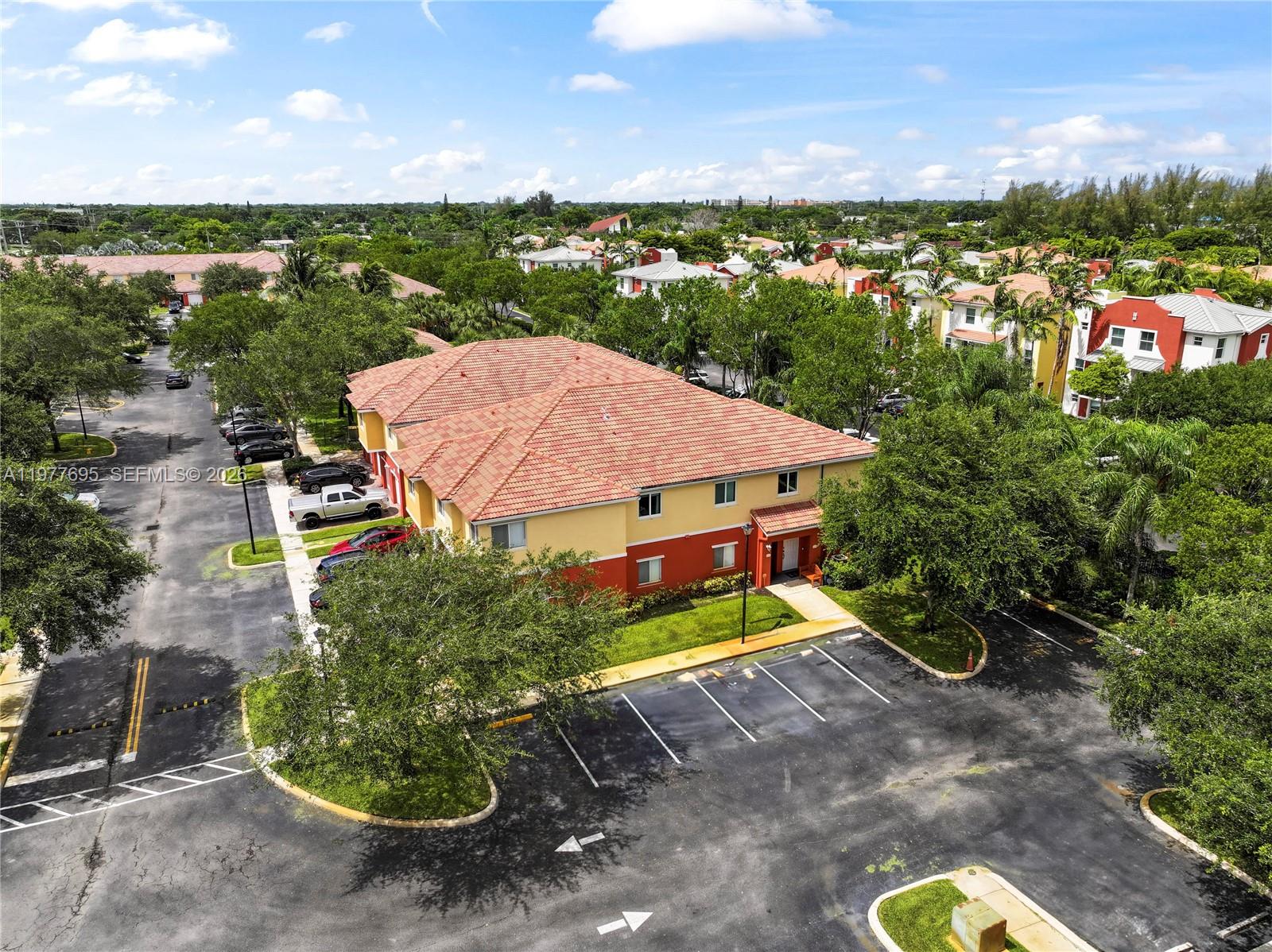 VILLAS OF PALOMINO CONDO - Residential