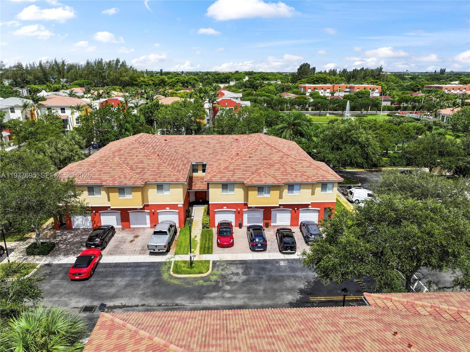 VILLAS OF PALOMINO CONDO - Residential