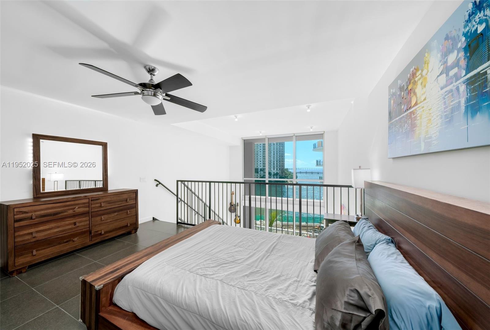 MET 1 CONDO - Residential