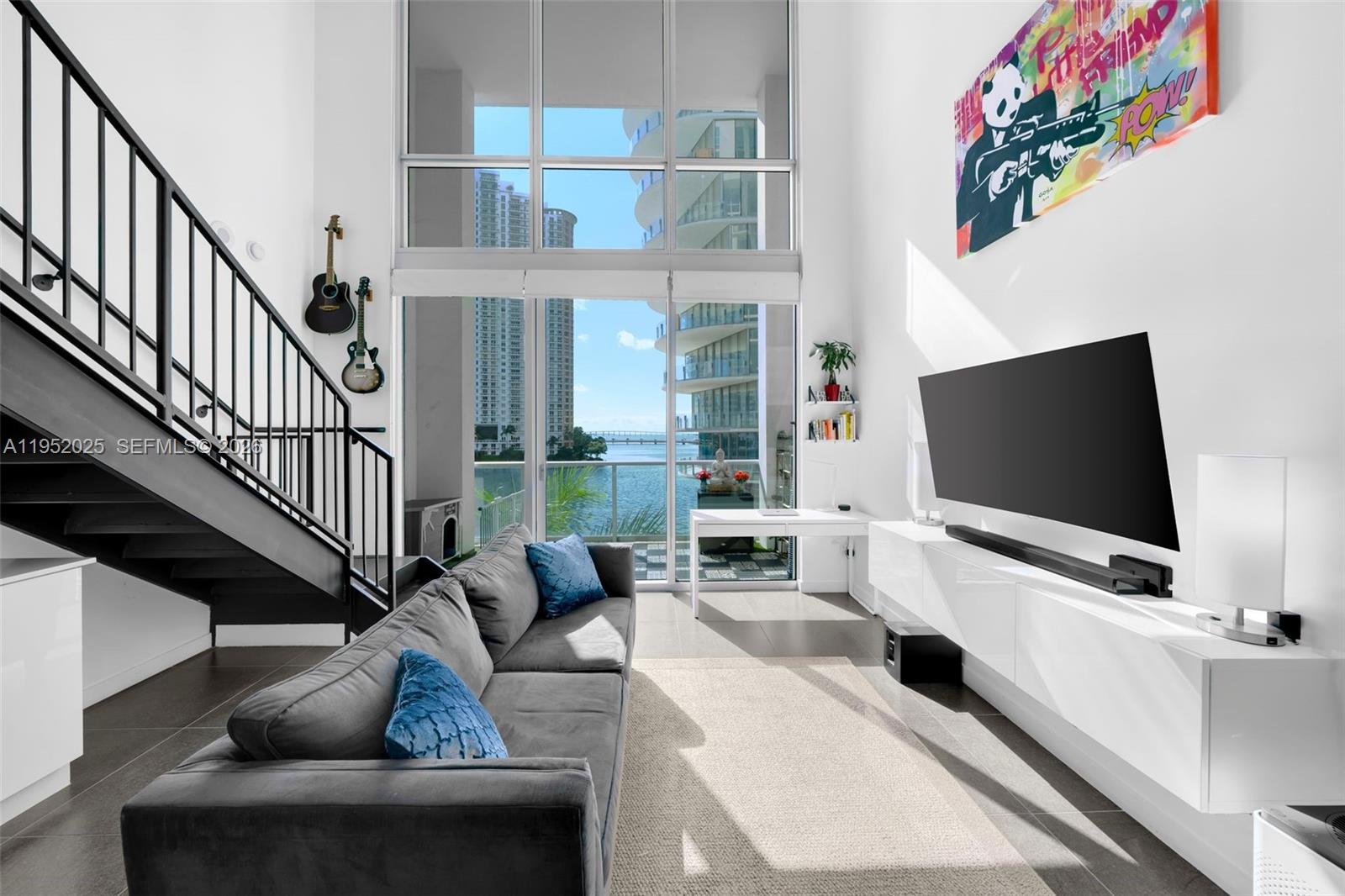 MET 1 CONDO - Residential