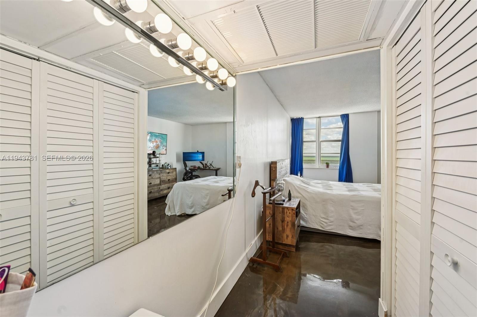 OCEAN PARK CONDO - Residential