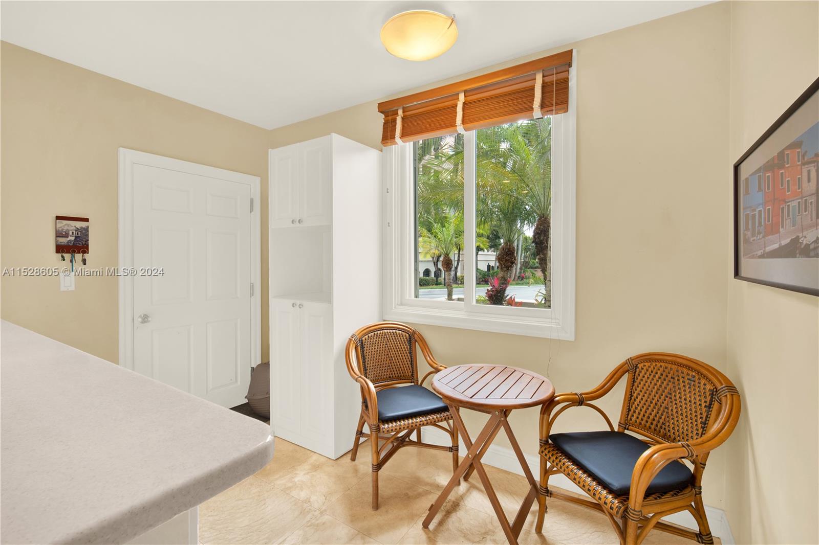 DEERING BAY CLUB VILLAS - Residential
