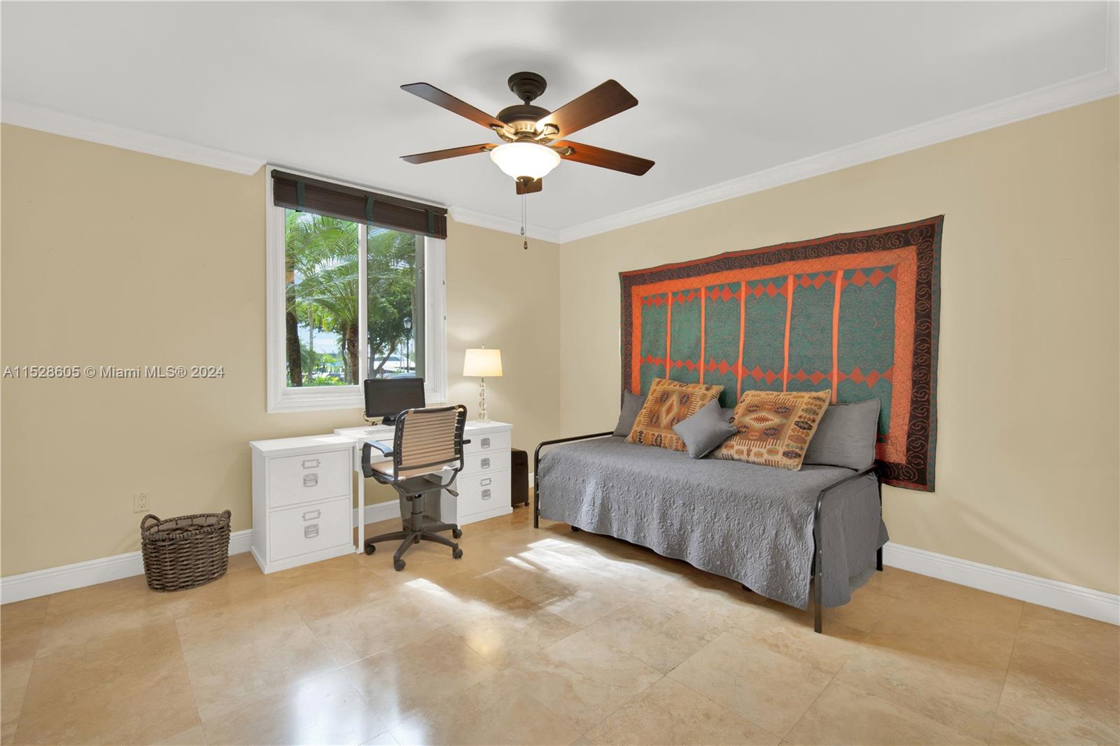 DEERING BAY CLUB VILLAS - Residential